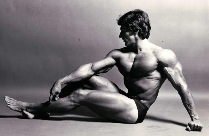 A genuine FLEX magazine cover featuring Frank Zane's 'Perfect Body Plan.'
