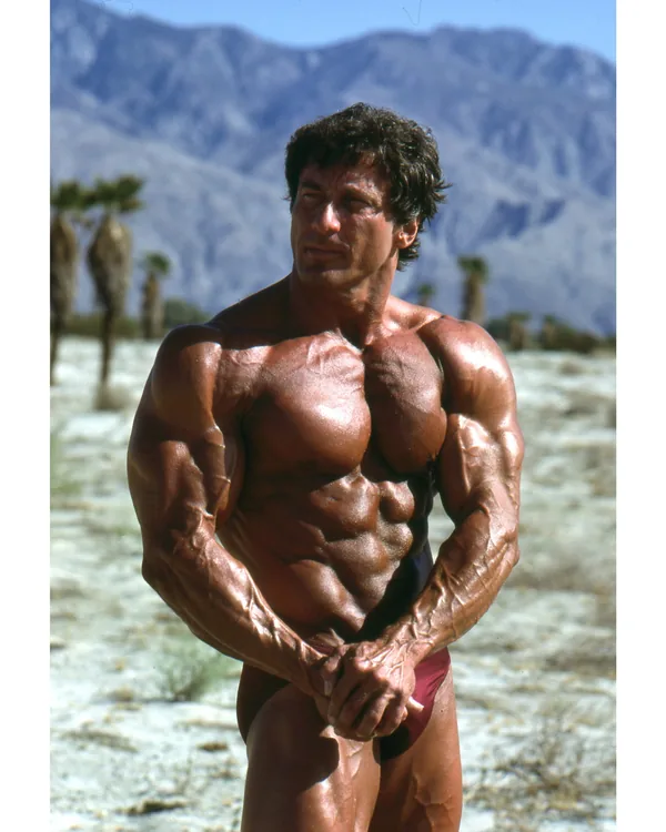 7. Frank Zane Palm Springs Desert 8x10 Photo